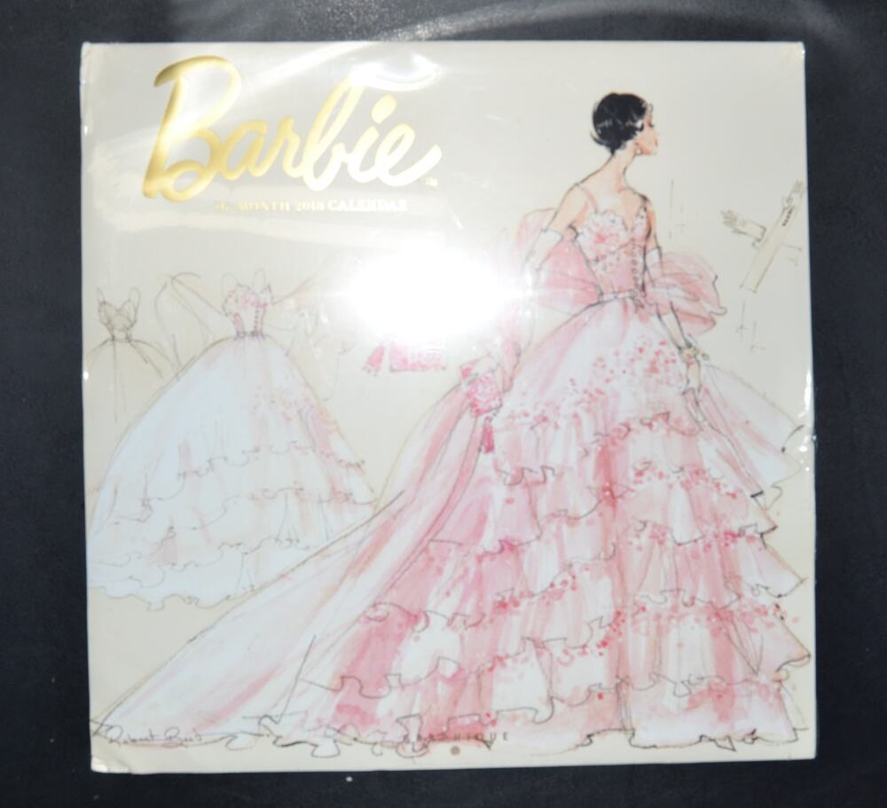 Barbie 2018 - 16-Month Wall Calendar Robert Best Graphique Craft Art SEALED